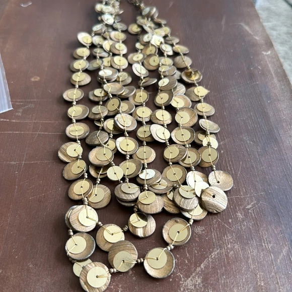 Gold wood and disk light weight layered necklace - Picture 4 of 6